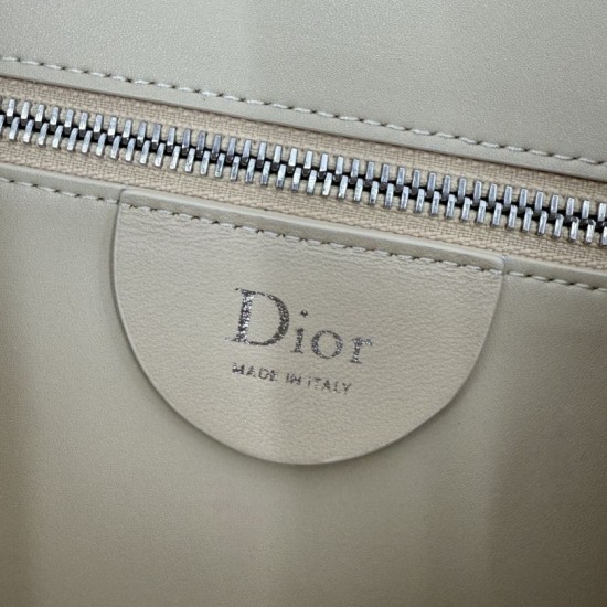 Replica di lusso Borsa a tracolla Media Dior Diorly pelle scamosciata Albicocca Imitazioni Cloni Borsa a tracolla Media Dior Diorly pelle scamosciata Albicocca firmate