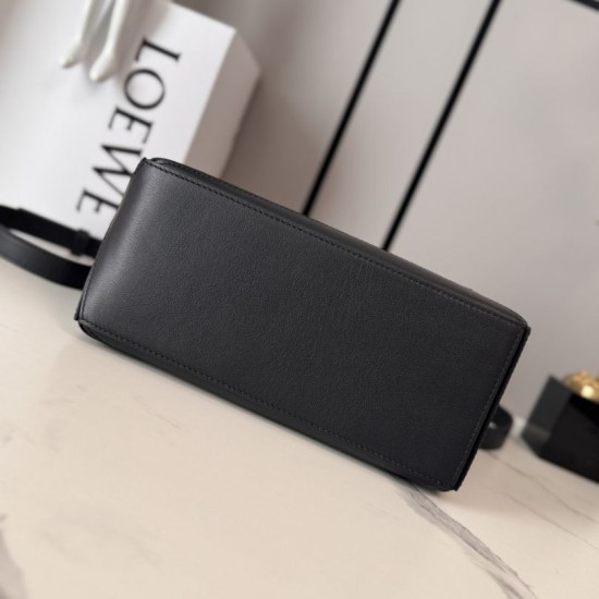 Replica di lusso Borsa Piccola Loewe Panta Puzzle nera Imitazioni Cloni Borsa Piccola Loewe Panta Puzzle nera firmate