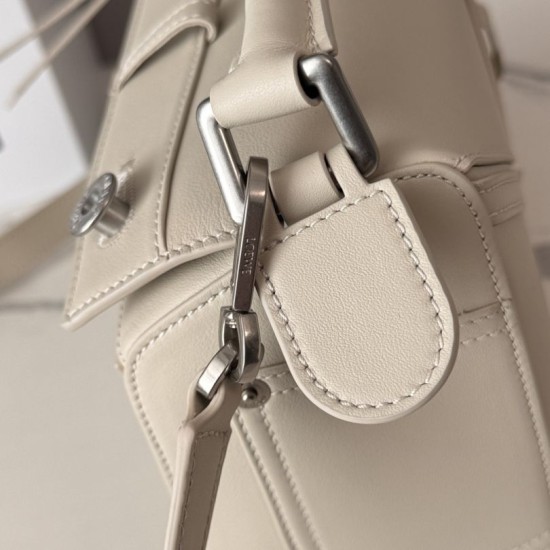 Replica di lusso Borse Piccola Loewe Panta Puzzle Beige Imitazioni Cloni Borse Replica Piccola Loewe Panta Puzzle Beige firmate