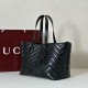 Replica di lusso Borsa tote media Gucci 855279 GG Marmont Nero Imitazioni Cloni Borsa tote media Gucci 855279 GG Marmont Nero firmate