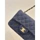 Replica di lusso Borsa a tracolla Chanel mini flap denim trapuntato A69900 blu Imitazioni Cloni Borsa a tracolla Chanel mini flap denim trapuntato A69900 blu firmate