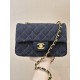 Replica di lusso Borsa a tracolla Chanel mini flap denim trapuntato A69900 blu Imitazioni Cloni Borsa a tracolla Chanel mini flap denim trapuntato A69900 blu firmate