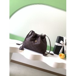 Borse a secchiello trapuntata con coulisse Chanel AS5227 marrone