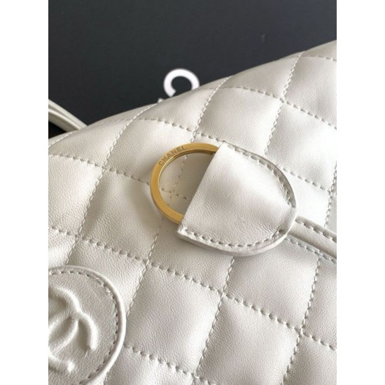 Replica di lusso Borsa a secchiello trapuntata con coulisse Chanel AS5227 bianco Imitazioni Cloni Borsa a secchiello trapuntata con coulisse Chanel AS5227 bianco firmate
