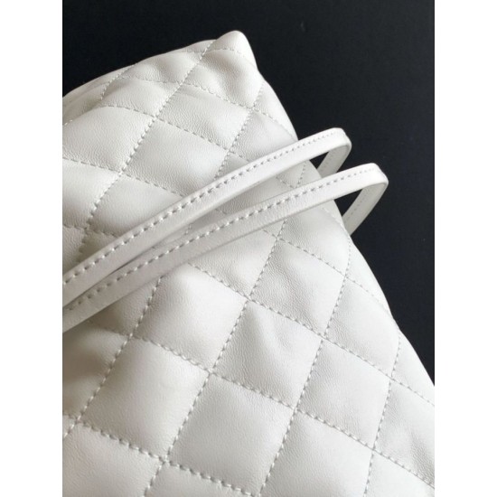 Replica di lusso Borsa a secchiello trapuntata con coulisse Chanel AS5227 bianco Imitazioni Cloni Borsa a secchiello trapuntata con coulisse Chanel AS5227 bianco firmate