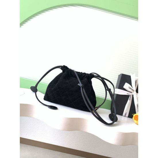 Replica di lusso Borsa a secchiello/hobo Chanel trapuntata con coulisse scamosciata AS5227 Nero Imitazioni Cloni Borsa a secchiello/hobo Chanel trapuntata con coulisse scamosciata AS5227 Nero firmate