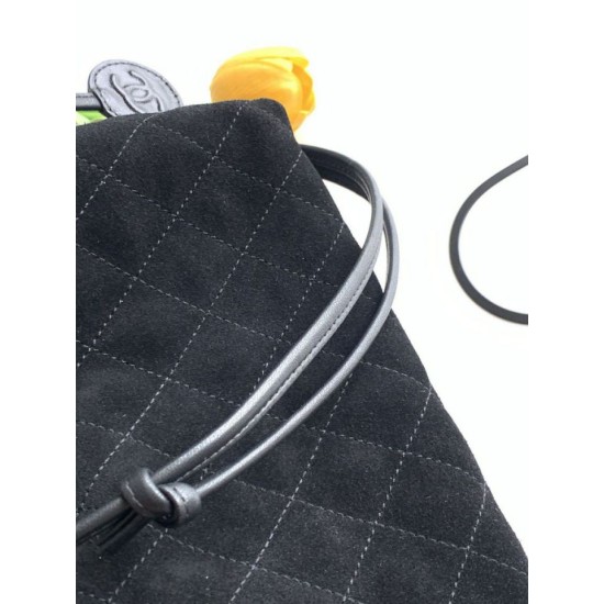 Replica di lusso Borsa a secchiello/hobo Chanel trapuntata con coulisse scamosciata AS5227 Nero Imitazioni Cloni Borsa a secchiello/hobo Chanel trapuntata con coulisse scamosciata AS5227 Nero firmate