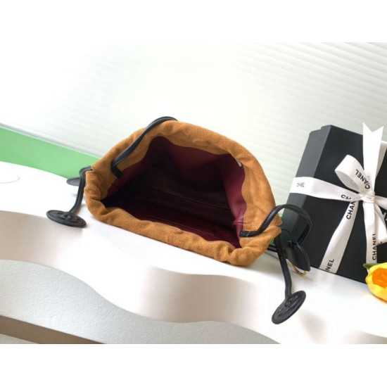 Cloni Borsa a secchiello/hobo Chanel trapuntata con coulisse scamosciata AS5227 marrone firmate
