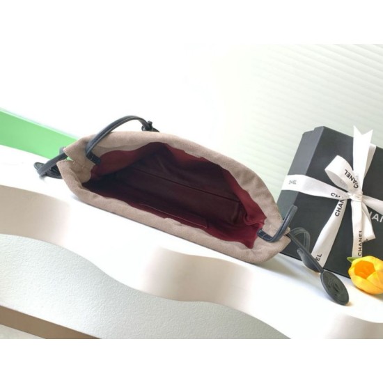 Replica di lusso Borse Alta Qualità a secchiello/hobo Chanel trapuntata con coulisse scamosciata AS5227 Grigio Imitazioni Cloni Borse Replica Alta Qualità a secchiello/hobo Chanel trapuntata con coulisse scamosciata AS5227 Grigio firmate