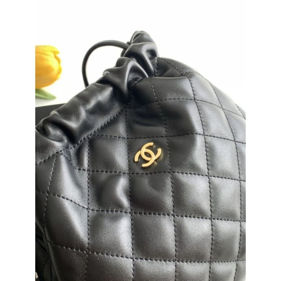 Replica di lusso Imitazioni borse griffate a secchiello trapuntata con coulisse Chanel AS5227 Nero Imitazioni Cloni Imitazioni borse griffate a secchiello trapuntata con coulisse Chanel AS5227 Nero firmate