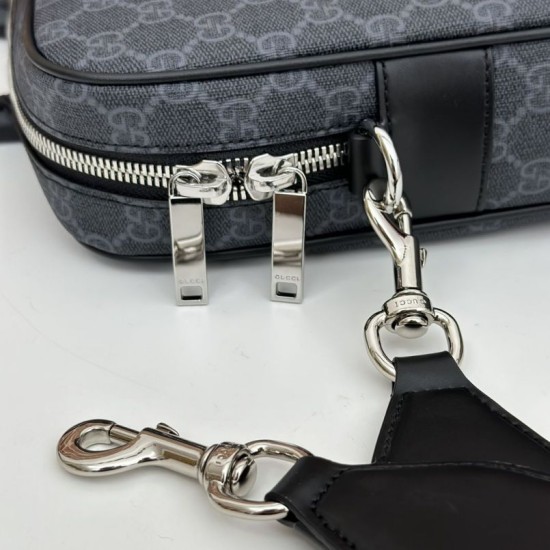 Replica di lusso Borsa da lavoro media da uomo Gucci GG 792077 nera Imitazioni Cloni Borsa da lavoro media da uomo Gucci GG 792077 nera firmate