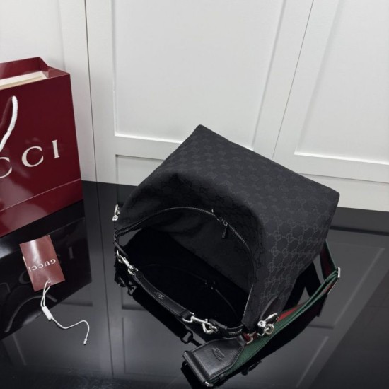 Replica di lusso Borse Alta Qualità a tracolla media da uomo Gucci Brera 866938 nera Imitazioni Cloni Borse Replica Alta Qualità a tracolla media da uomo Gucci Brera 866938 nera firmate