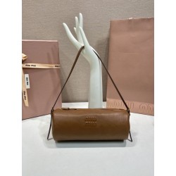 Pochette compatta in nappa Miu Miu 5NE851 Marrone