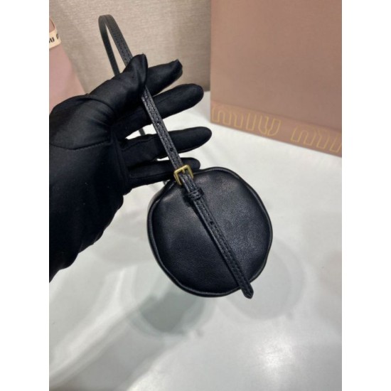 Cloni Pochette compatta in nappa Miu Miu 5NE851 Nero firmate