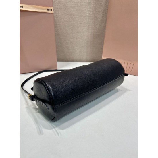 Cloni Pochette compatta in nappa Miu Miu 5NE851 Nero firmate