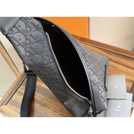 Replica di lusso Borsa a tracolla Dior Trek con cerniera Dior Oblique nylon nero Imitazioni Cloni Borsa a tracolla Dior Trek con cerniera Dior Oblique nylon nero firmate