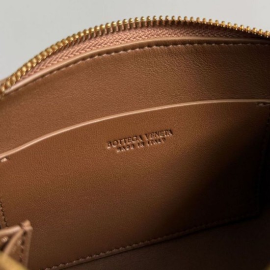 Cloni Pouch Bottega Veneta Concerto camoscio intrecciato Marrone firmate