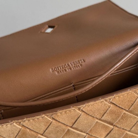 Replica di lusso Pochette Bottega Veneta Andiamo scamosciata Marrone Imitazioni Cloni Pochette Bottega Veneta Andiamo scamosciata Marrone firmate