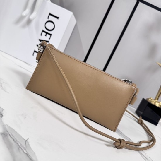 Replica di lusso Borsa Loewe Joya Pouch Nappa marrone Imitazioni Cloni Borsa Loewe Joya Pouch Nappa marrone firmate