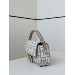 Borse a tracolla classica Fendi Baguette FF ricamato grigio Borse a tracolla classica Fendi Baguette FF ricamato grigio