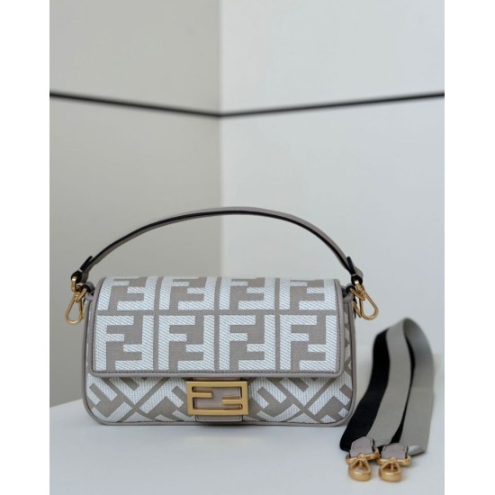 Replica di lusso Borse a tracolla classica Fendi Baguette FF ricamato grigio Imitazioni Cloni Borse Replica a tracolla classica Fendi Baguette FF ricamato grigio firmate