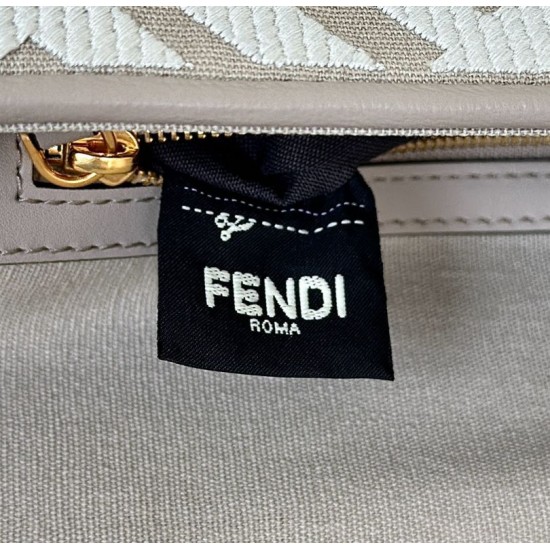 Replica di lusso Borse a tracolla classica Fendi Baguette FF ricamato grigio Imitazioni Cloni Borse Replica a tracolla classica Fendi Baguette FF ricamato grigio firmate