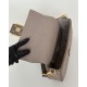 Replica di lusso Borse Imitazioni a tracolla classica Fendi Baguette FF ricamato marrone Imitazioni Cloni Borse Imitazioni a tracolla classica Fendi Baguette FF ricamato marrone firmate