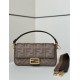 Replica di lusso Borse Imitazioni a tracolla classica Fendi Baguette FF ricamato marrone Imitazioni Cloni Borse Imitazioni a tracolla classica Fendi Baguette FF ricamato marrone firmate