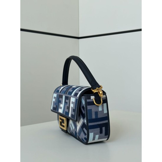 Replica di lusso Borsa a tracolla classica Fendi Baguette FF ricamato Blu Imitazioni Cloni Borsa a tracolla classica Fendi Baguette FF ricamato Blu firmate