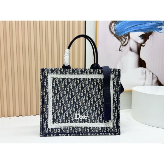 Replica di lusso Borsa da uomo Dior Book Tote Piccola/Media/Grande con ricamo obliquo e tracolla Nero Imitazioni Cloni Borsa da uomo Dior Book Tote Piccola/Media/Grande con ricamo obliquo e tracolla Nero firmate