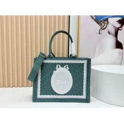Borsa da uomo Dior Book Tote Piccola/Media/Grande con ricamo obliquo e tracolla Verde