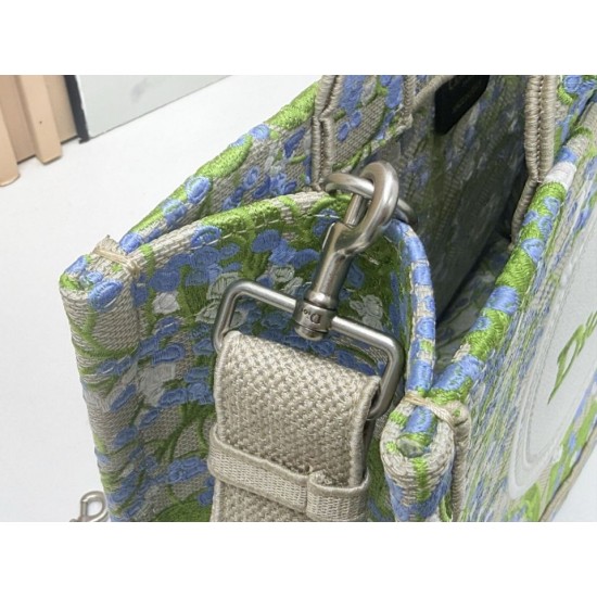Replica di lusso Borsa 1:1 Dior Book Tote piccola/media/grande con motivo mughetto Verde Imitazioni Cloni Borsa Replica Dior Book Tote piccola/media/grande con motivo mughetto Verde firmate