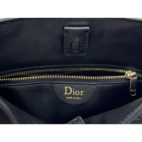 Replica di lusso Borsa Dior Trianon con catena nera Imitazioni Cloni Borsa Dior Trianon con catena nera firmate