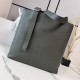 Replica di lusso Borsa tote LOEWE con logo Loop verde Imitazioni Cloni Borsa tote LOEWE con logo Loop verde firmate