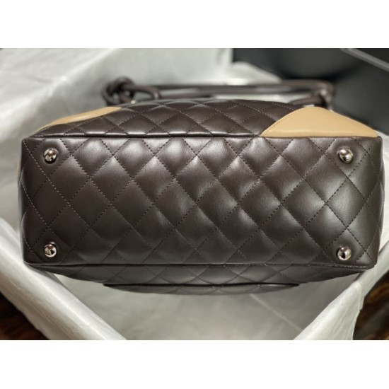 Replica di lusso Borsa da bowling Chanel Cambon Ligne Caffè Imitazioni Cloni Borsa da bowling Chanel Cambon Ligne Caffè firmate