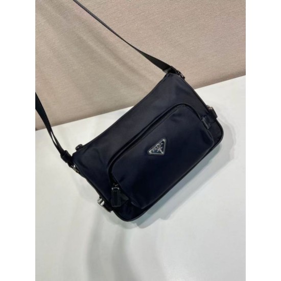 Replica di lusso Borsa a tracolla da uomo Prada nylon/saffiano 2VH192 Nero Imitazioni Cloni Borsa a tracolla da uomo Prada nylon/saffiano 2VH192 Nero firmate