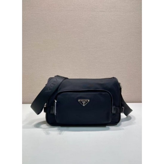 Replica di lusso Borsa a tracolla da uomo Prada nylon/saffiano 2VH192 Nero Imitazioni Cloni Borsa a tracolla da uomo Prada nylon/saffiano 2VH192 Nero firmate