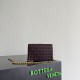 Replica di lusso Borsa a tracolla Andiamo di Bottega Veneta su catena Borgogna Imitazioni Cloni Borsa a tracolla Andiamo di Bottega Veneta su catena Borgogna firmate