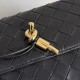 Replica di lusso Borsa a tracolla Andiamo di Bottega Veneta su catena Nero Imitazioni Cloni Borsa a tracolla Andiamo di Bottega Veneta su catena Nero firmate