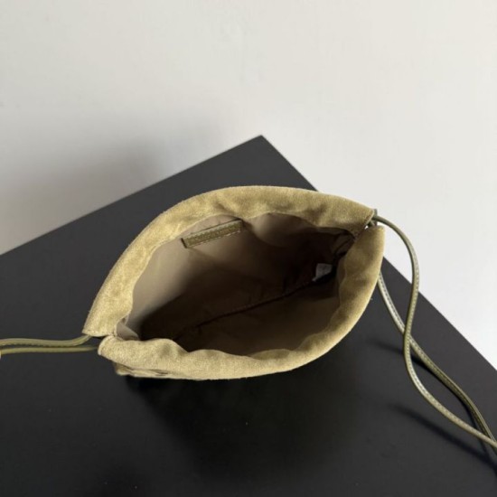 Replica di lusso Bottega Veneta Dustbag Intrecciato Scamosciato verde oliva Imitazioni Cloni Bottega Veneta Dustbag Intrecciato Scamosciato verde oliva firmate