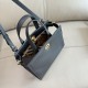 Replica di lusso Borsa tote Burberry Cotswolds nera Imitazioni Cloni Borsa tote Burberry Cotswolds nera firmate