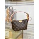 Replica di lusso Borse Louis Vuitton Pochette Hills M27509 Marrone Imitazioni Replica Borse Louis Vuitton Pochette Hills M27509 Marrone firmate