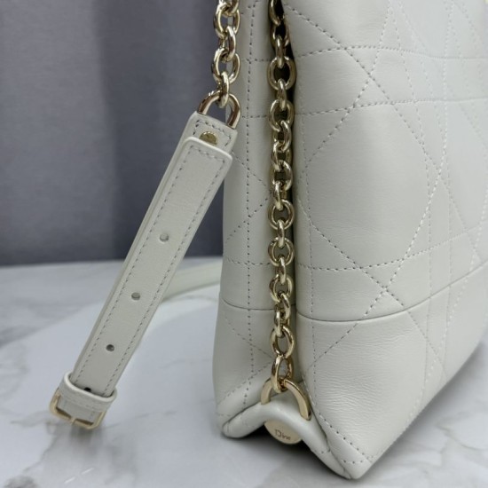 Replica di lusso Borsa Dior Trianon con catena agnello piatta Macrocannage Bianco Imitazioni Cloni Borsa Dior Trianon con catena agnello piatta Macrocannage Bianco firmate