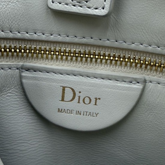 Replica di lusso Borsa Dior Trianon con catena agnello piatta Macrocannage Bianco Imitazioni Cloni Borsa Dior Trianon con catena agnello piatta Macrocannage Bianco firmate