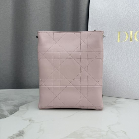 Replica di lusso Borse Dior Trianon con catena agnello piatta Macrocannage Rosa Imitazioni Cloni Borse Replica Dior Trianon con catena agnello piatta Macrocannage Rosa firmate