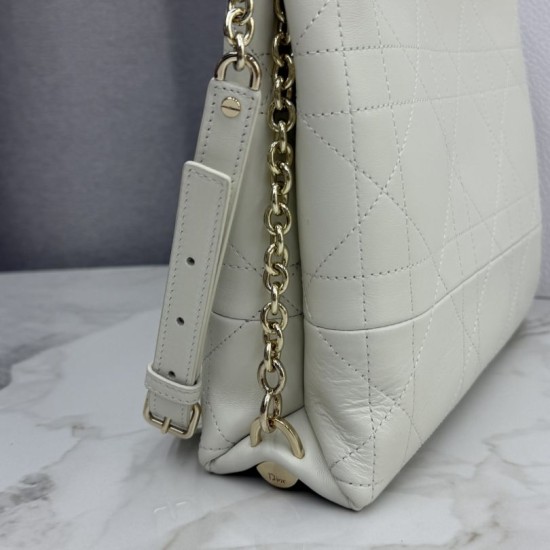 Replica di lusso Borse Dior Trianon con catena piatta macrocannage bianca Imitazioni Cloni Borse Dior Trianon con catena piatta macrocannage bianca firmate