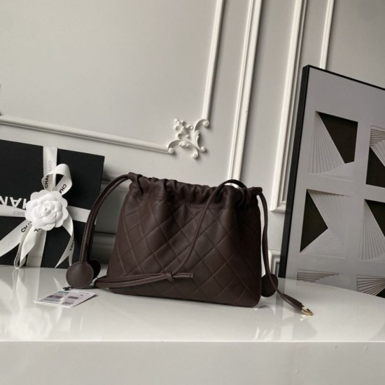 Replica di lusso Borse Imitazioni a secchiello trapuntata Chanel 25 con coulisse AP5317 Caffè Imitazioni Cloni Borse Imitazioni a secchiello trapuntata Chanel 25 con coulisse AP5317 Caffè firmate
