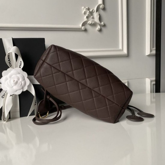Replica di lusso Borse Imitazioni a secchiello trapuntata Chanel 25 con coulisse AP5317 Caffè Imitazioni Cloni Borse Imitazioni a secchiello trapuntata Chanel 25 con coulisse AP5317 Caffè firmate