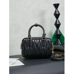 Borsa tote Miu Miu Arcadie nappa trapuntata 5BB123 nera Borsa tote Miu Miu Arcadie nappa trapuntata 5BB123 nera