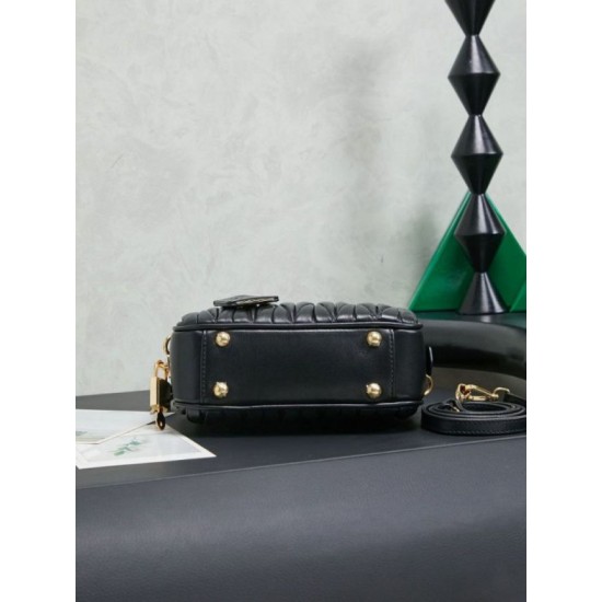 Replica di lusso Borsa tote Miu Miu Arcadie nappa trapuntata 5BB123 nera Imitazioni Cloni Borsa tote Miu Miu Arcadie nappa trapuntata 5BB123 nera firmate